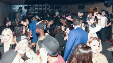 سهرة لا تنتسى في Toy Room