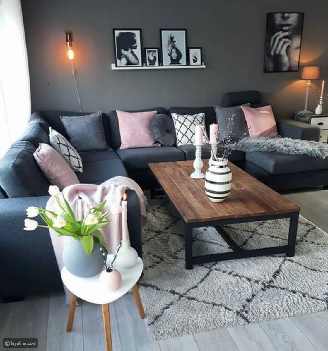 اكسسوارات وغرف جلوس وردي ورمادي