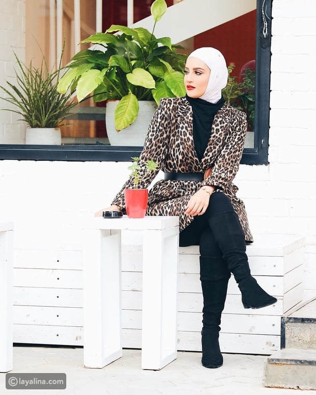 طرق مختلفة لارتداء الحجاب الأبيض على طريقة الفاشينيستا دلال الدوب