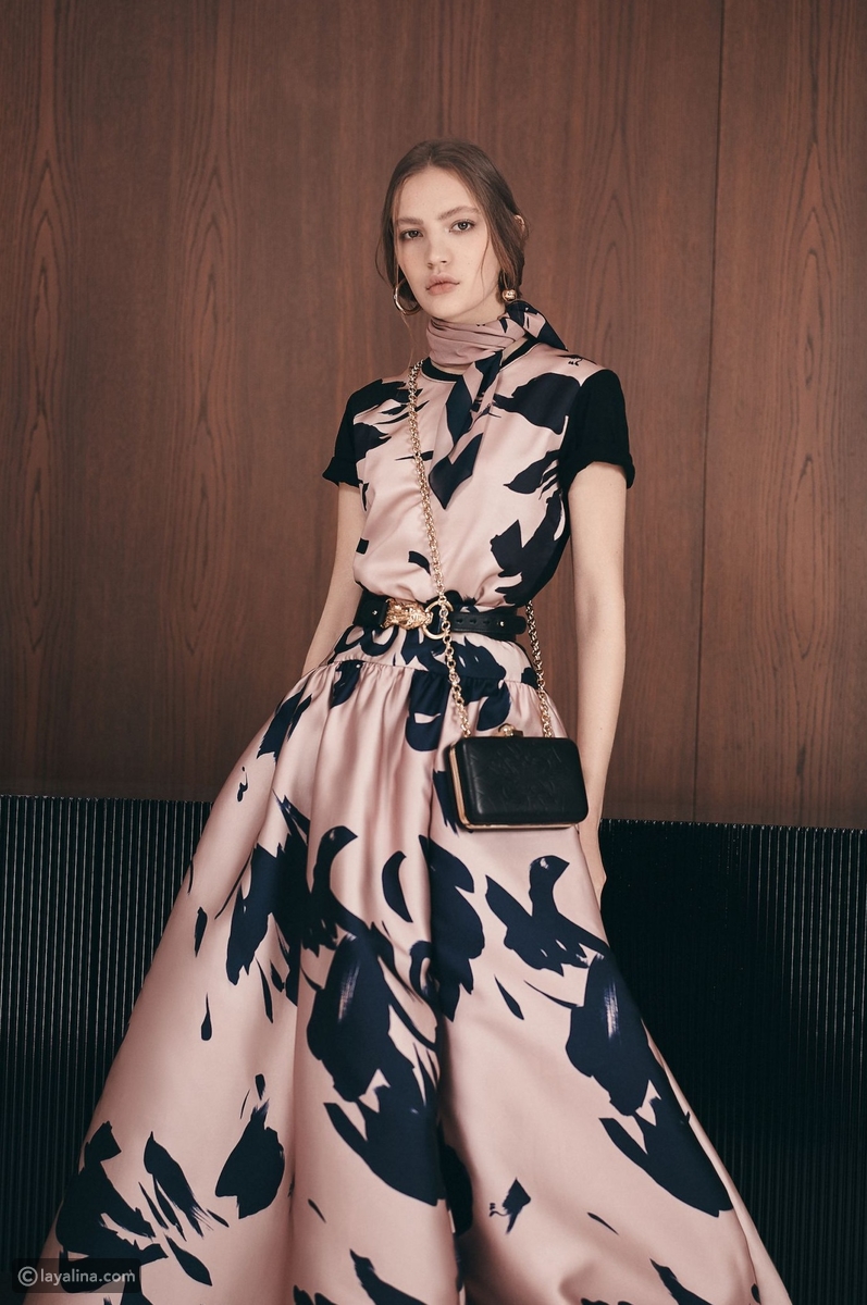 اقتنى اشيك قطعه ملابس تصميم