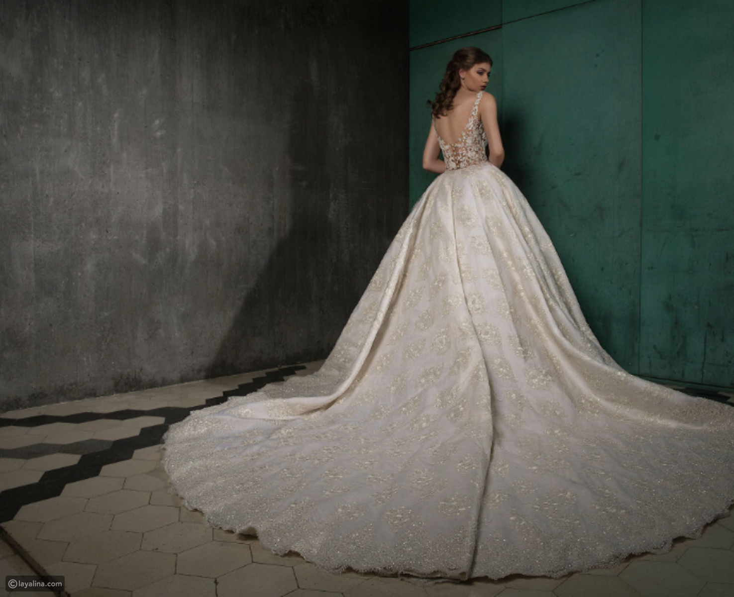 افخم فساتين زفاف تصميمات كريستال