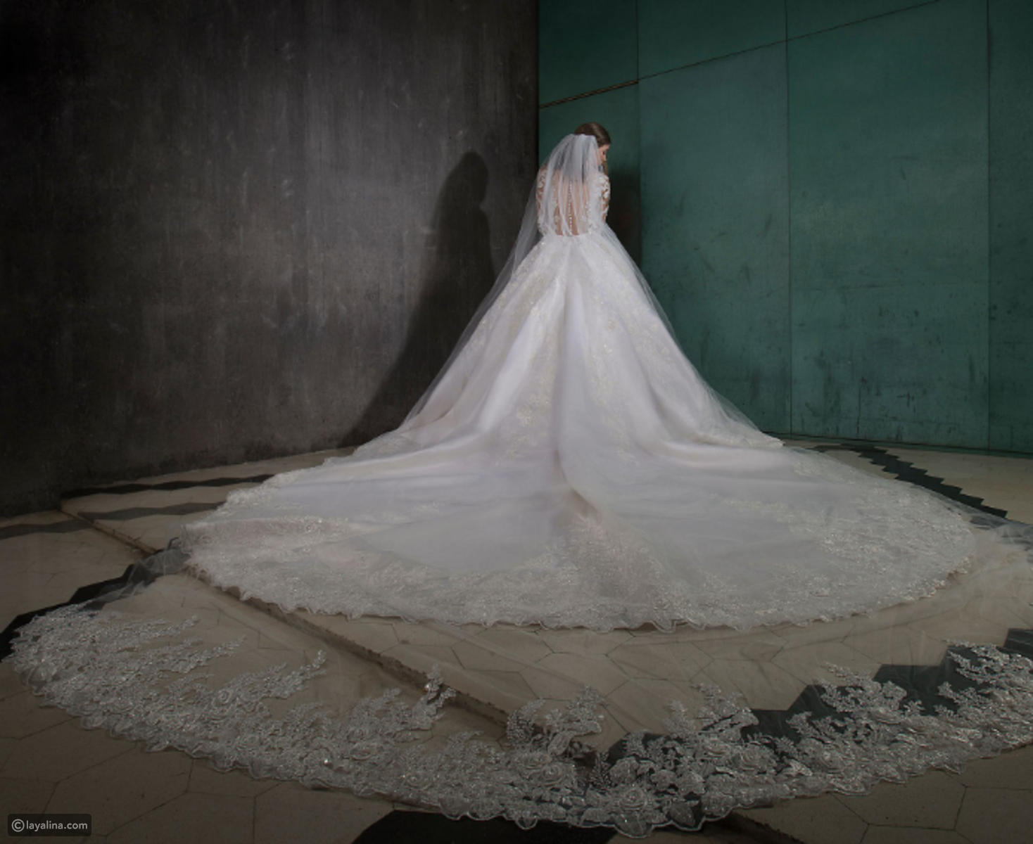 افخم فساتين زفاف تصميمات كريستال