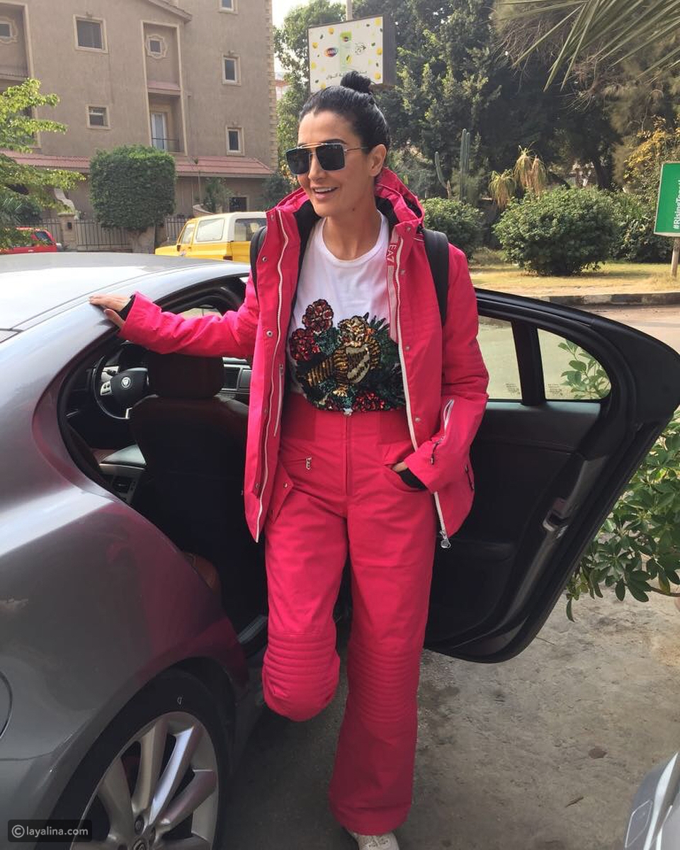 فساتين الفنانه غاده الرازق بالوان