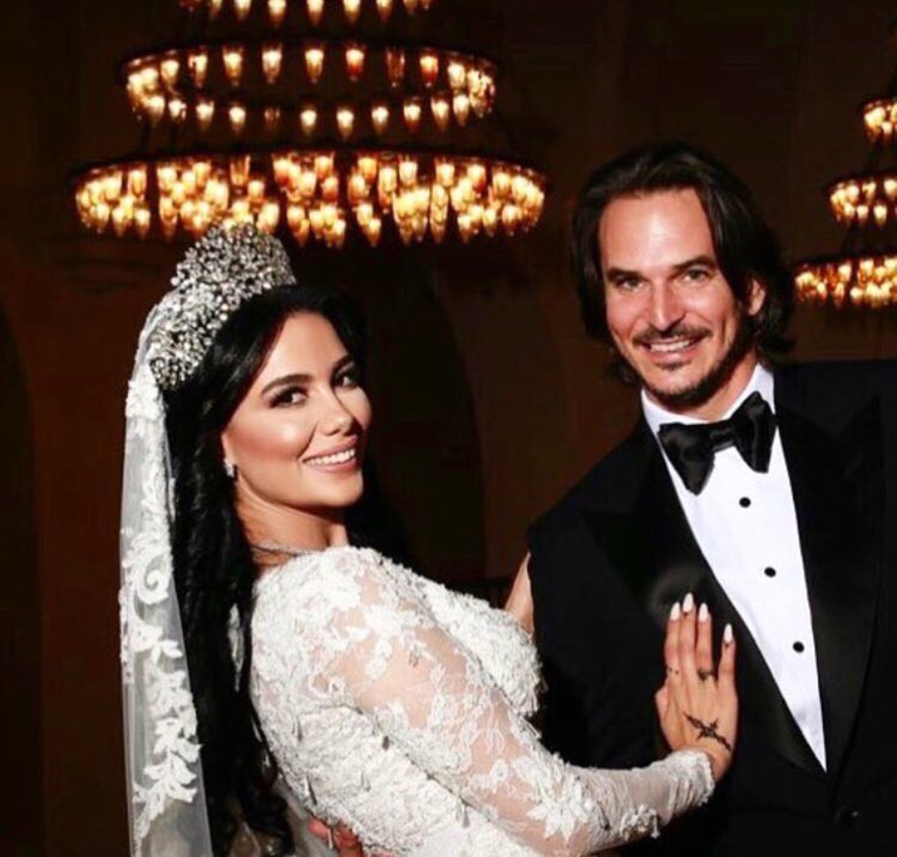 شيماء هلالي تنشر بنفسها صورة زفافها من زوجها الأوروبي الوسيم