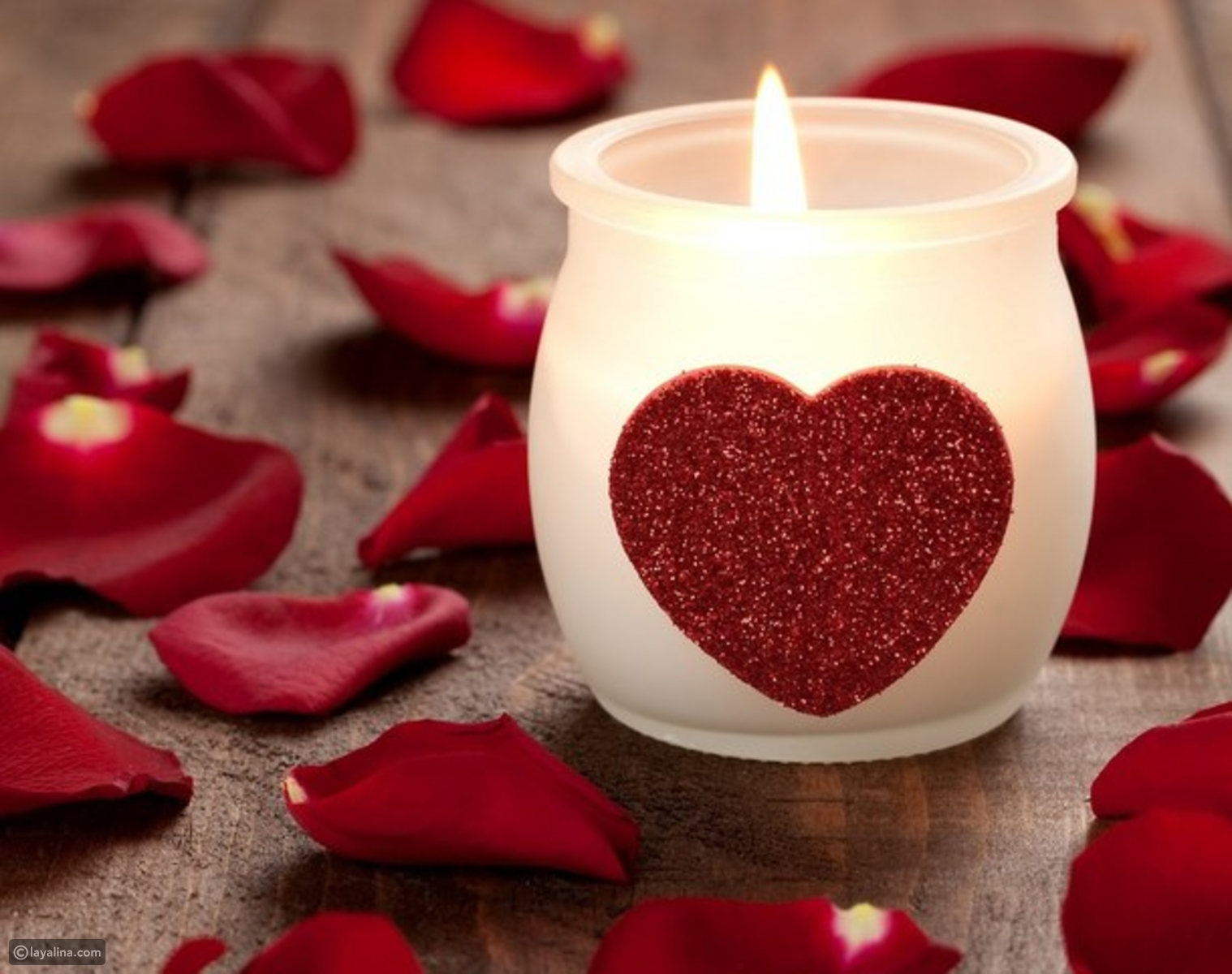 ديكورات ولمسات بسيطه لمنزلك الحب