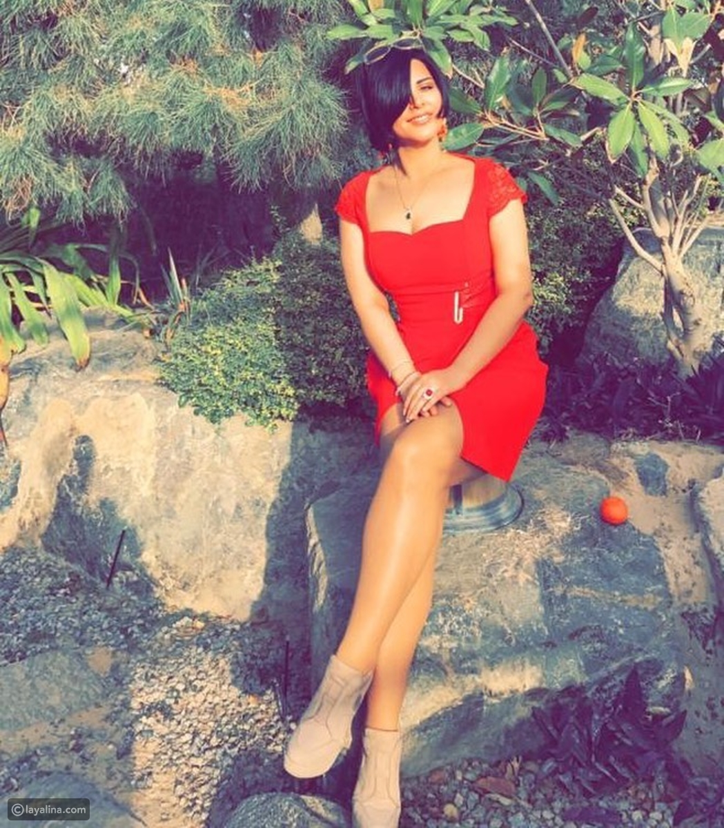 نجمات خليجيات بأجرأ الإطلالات: شمس الكويتية بفستان جريء