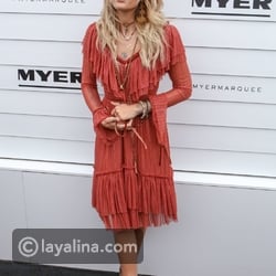 باريس جاكسون بفستان أحمر بتصميم لاتيني مميز