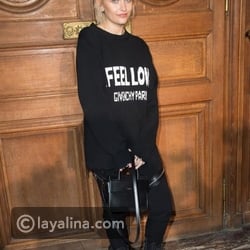 باريس جاكسون تحول إطلالة كاجوال إلى مسائية بطريقتها الخاصة