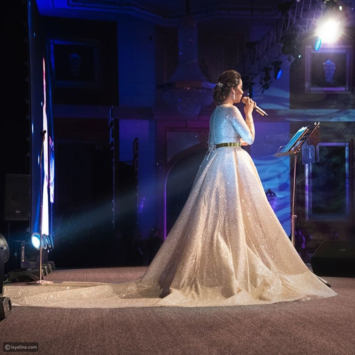 فساتين للفنانه بلقيس فتحى للسهرات