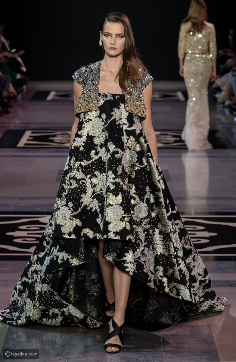 فساتين سواريه لإطلالة ملكية تصميمات