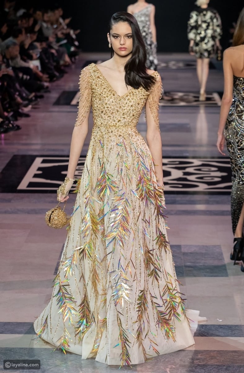 فساتين سواريه لإطلالة ملكية تصميمات