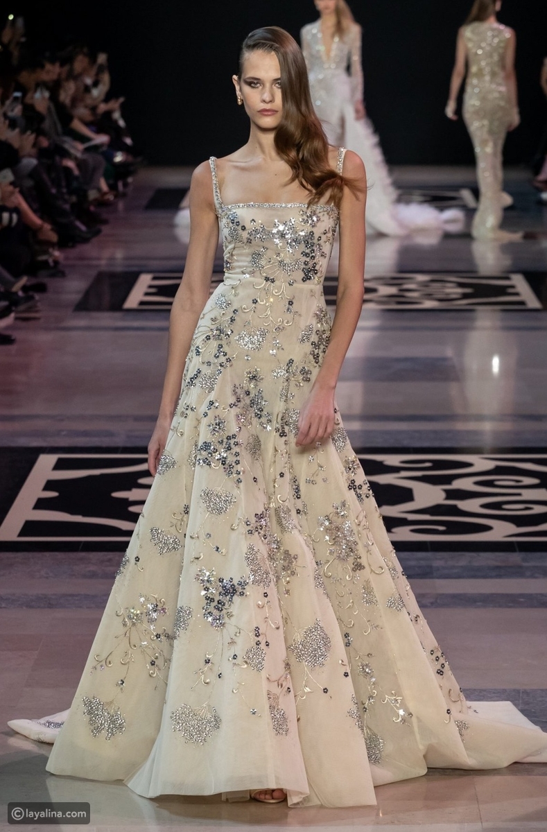 فساتين سواريه لإطلالة ملكية تصميمات