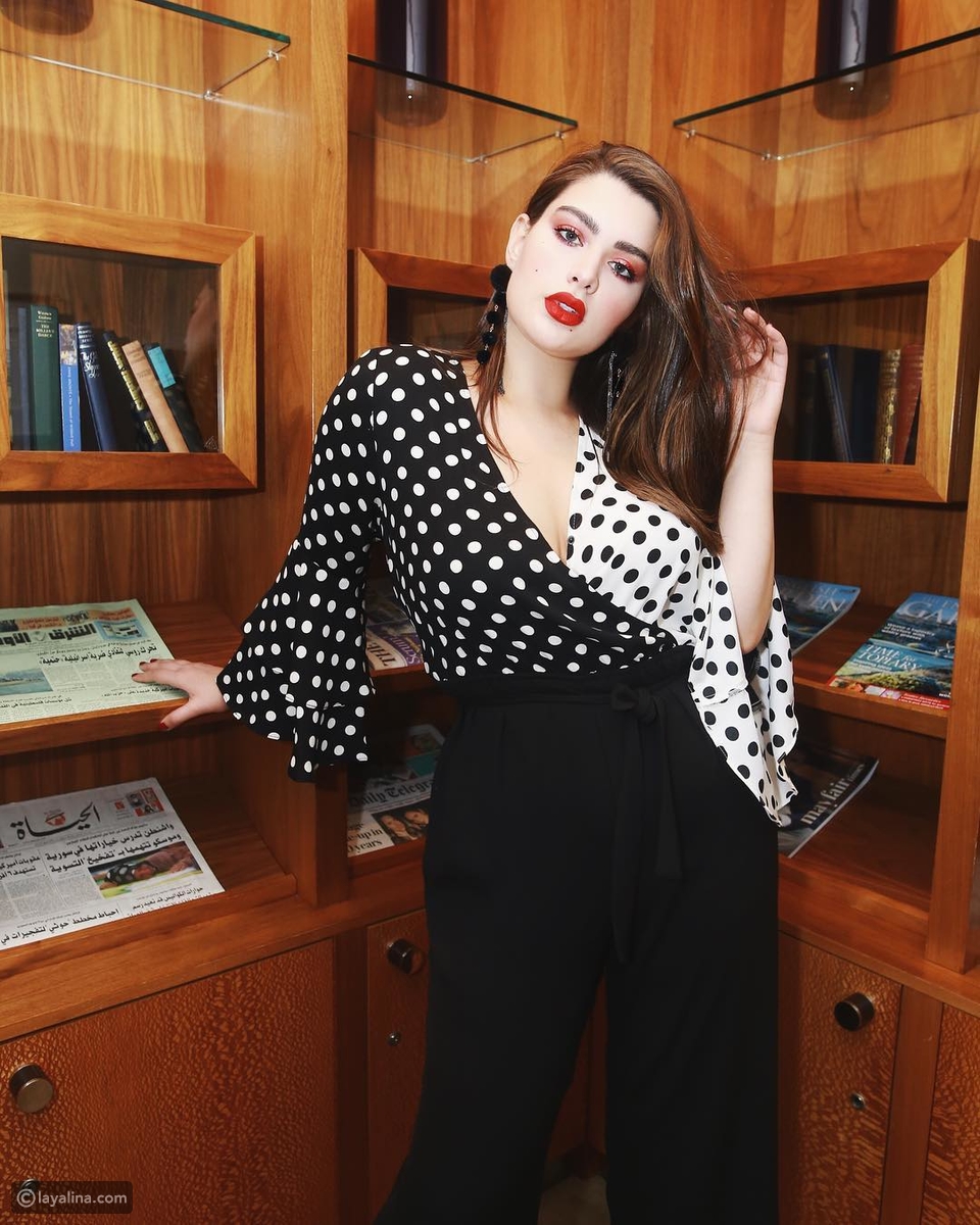 مكياج باللون الاحمر الفاشينيستا روان