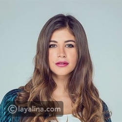 ملك قورة بمكياج خفيف وناعم