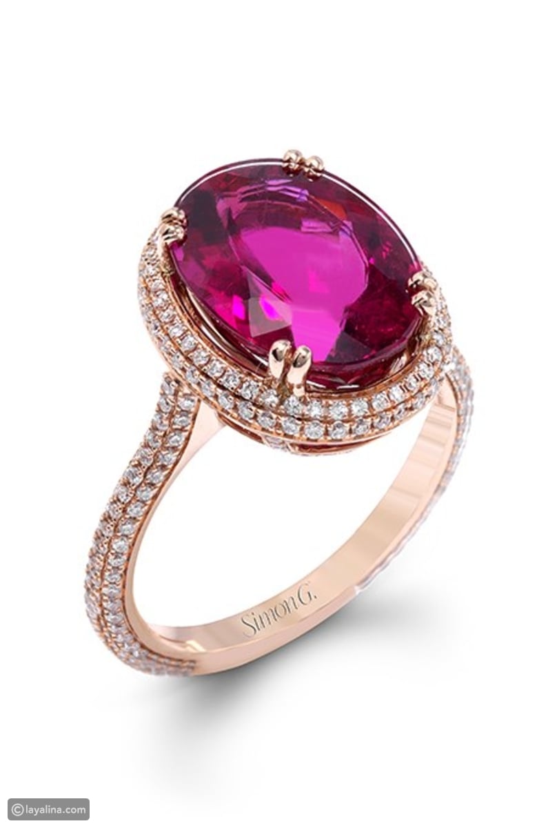 خاتم خطوبة بحجر بنفسجي