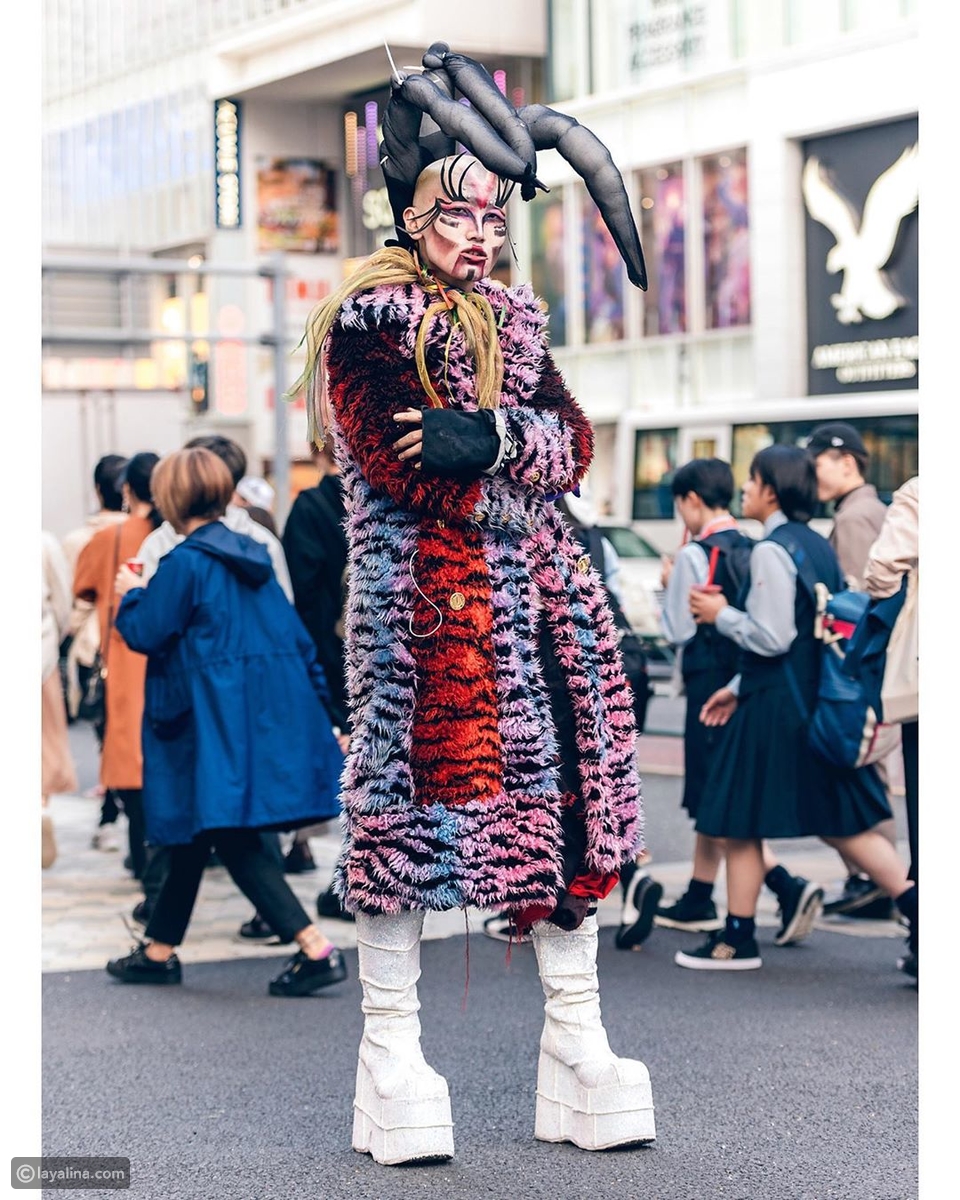 شاهدي أغرب الأزياء في موضة Street Style في أسبوع الموضة في طوكيو
