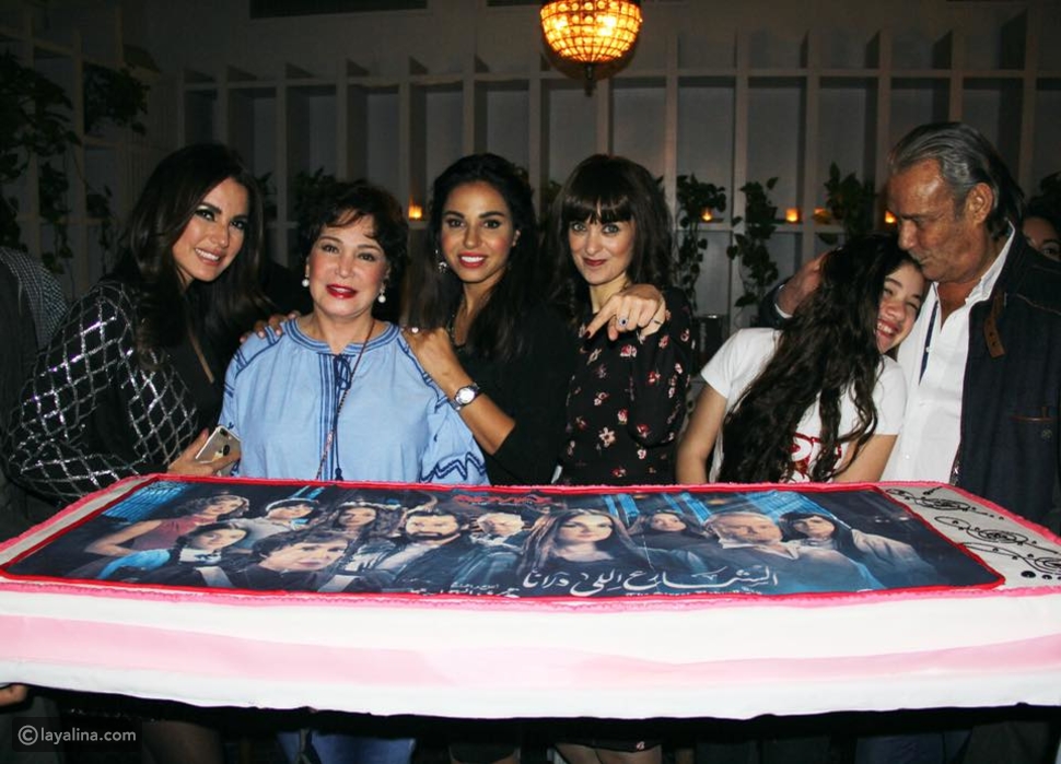 شاهدوا درة تحتفل بمسلسلها الجديد بإطلالة رائعة ..هل أعجبتكم !