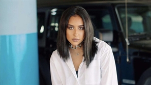 اتهام فرح الهادي وعقيل الرئيسي بتخطي الحدود بسبب هذه الأزياء