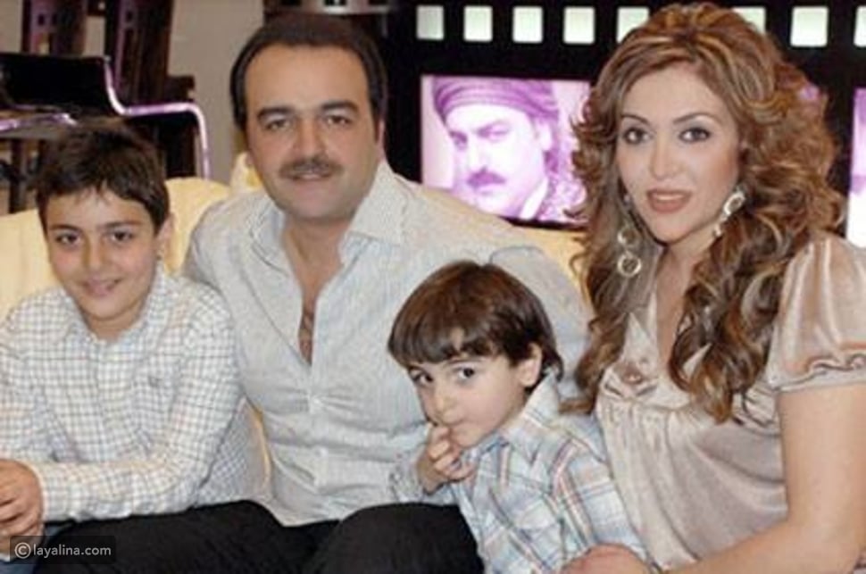 صورة تجمع الفنان سامر المصري وزوجته وطفليه ليالينا