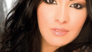 فيديو ميرهان حسين تقلد هيفاء وهبي وإليسا بشكل ساخر