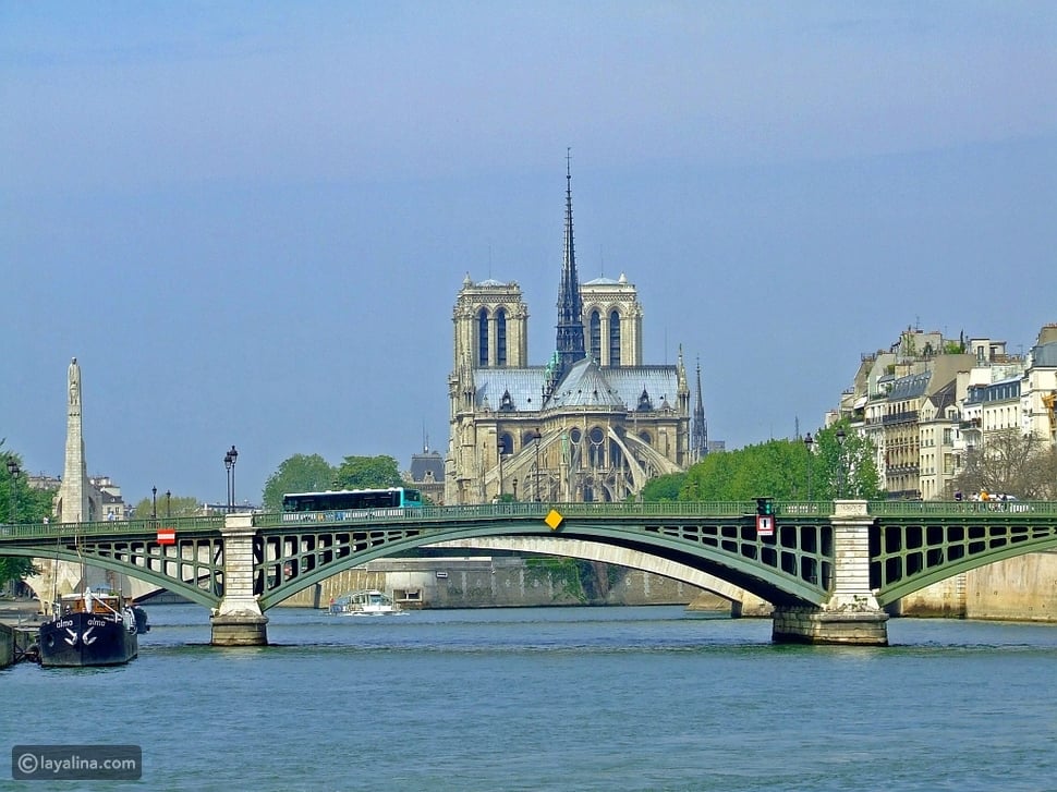 شهر العسل في باريس - نهر السين