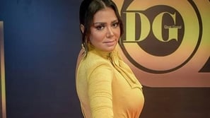 رانيا يوسف تغضب الجمهور بتصرفها المتعمد أمام الكاميرا بفستانها الجريء!