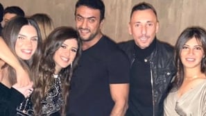 تصرف جديد لأحمد العوضي نحو ياسمين عبد العزيز يثير ضجة ورد فعلها مفاجأة