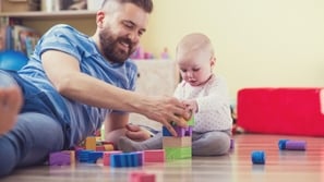 الوجه الآخر لفيروس كورونا: مقاطع مضحكة من داخل الحجر الصحي المنزلي