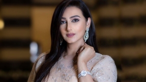 مريم حسين وهيفاء حسين تشعلان مواقع السوشيال ميديا بصورهما في عيد الحب