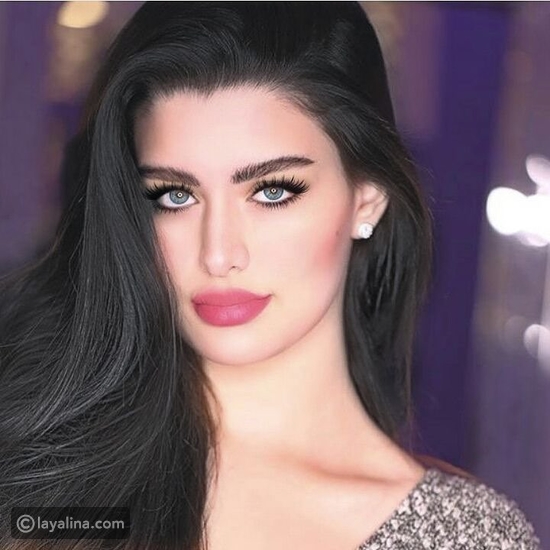 روان بن حسين بمكياج ثقيل