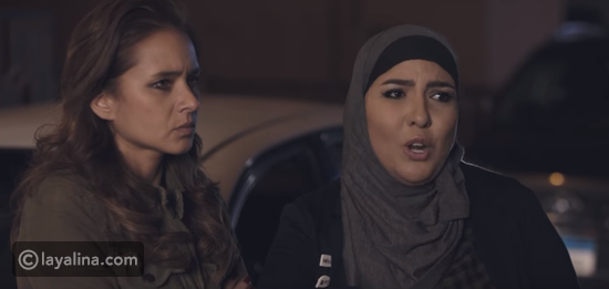 نيللي كريم ومي كساب يحاولان اقناع الأمن بالدخول 
