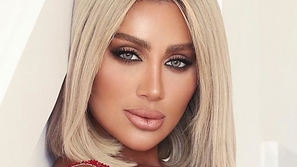 شاهدوا مايا دياب تنفذ مقلباً بخبير تجميل والموقف ينتهي بشكل لم تتوقعه!