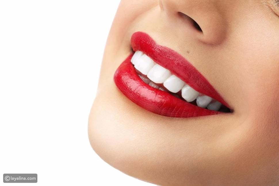 تبييض الأسنان بالليزر: كيفية تطبيقه وأثره على أسنانك