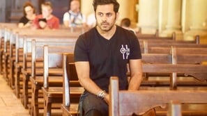 تعليق طريف من عبدالله بوشهري لأطباء الحجر الصحي لفيروس كورونا بالكويت