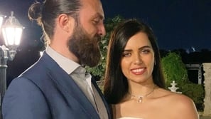 خطيب عزة زعرور مذيعة MBC3 يفاجئها بتصرفه الرومانسي: لقطات تخطف القلوب